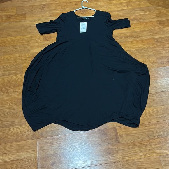 Dress - Picture 4 of 12